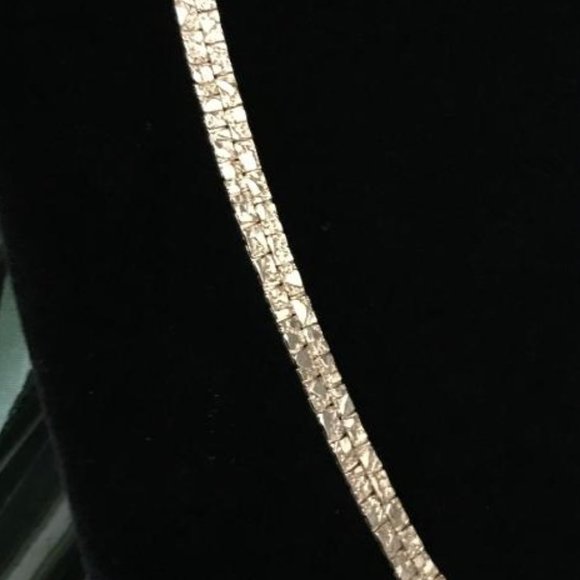 B.C. Lind 14K GE Gold Nugget Style Necklace - Picture 4 of 7